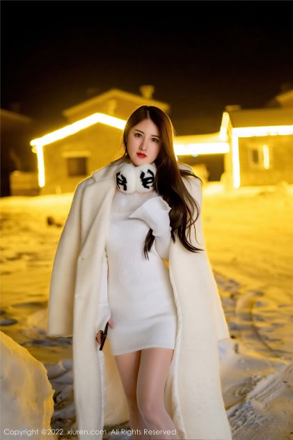 三杯酒好一朵花新，星晚辞旧霁雪迎新